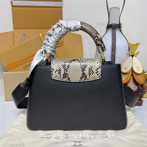 2026120164252768 820